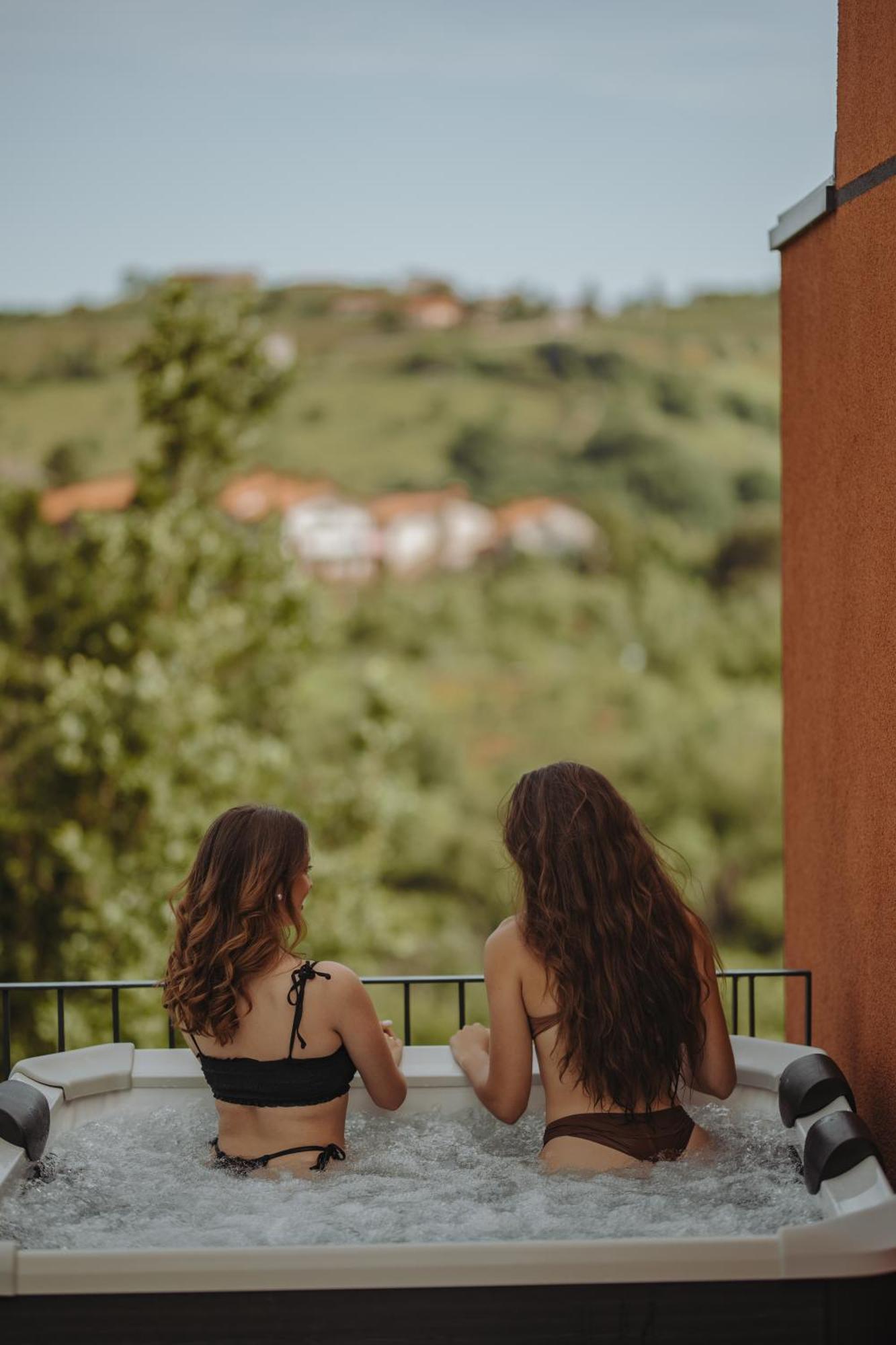 Glamping Senesalina Villa Kojsko Eksteriør bilde