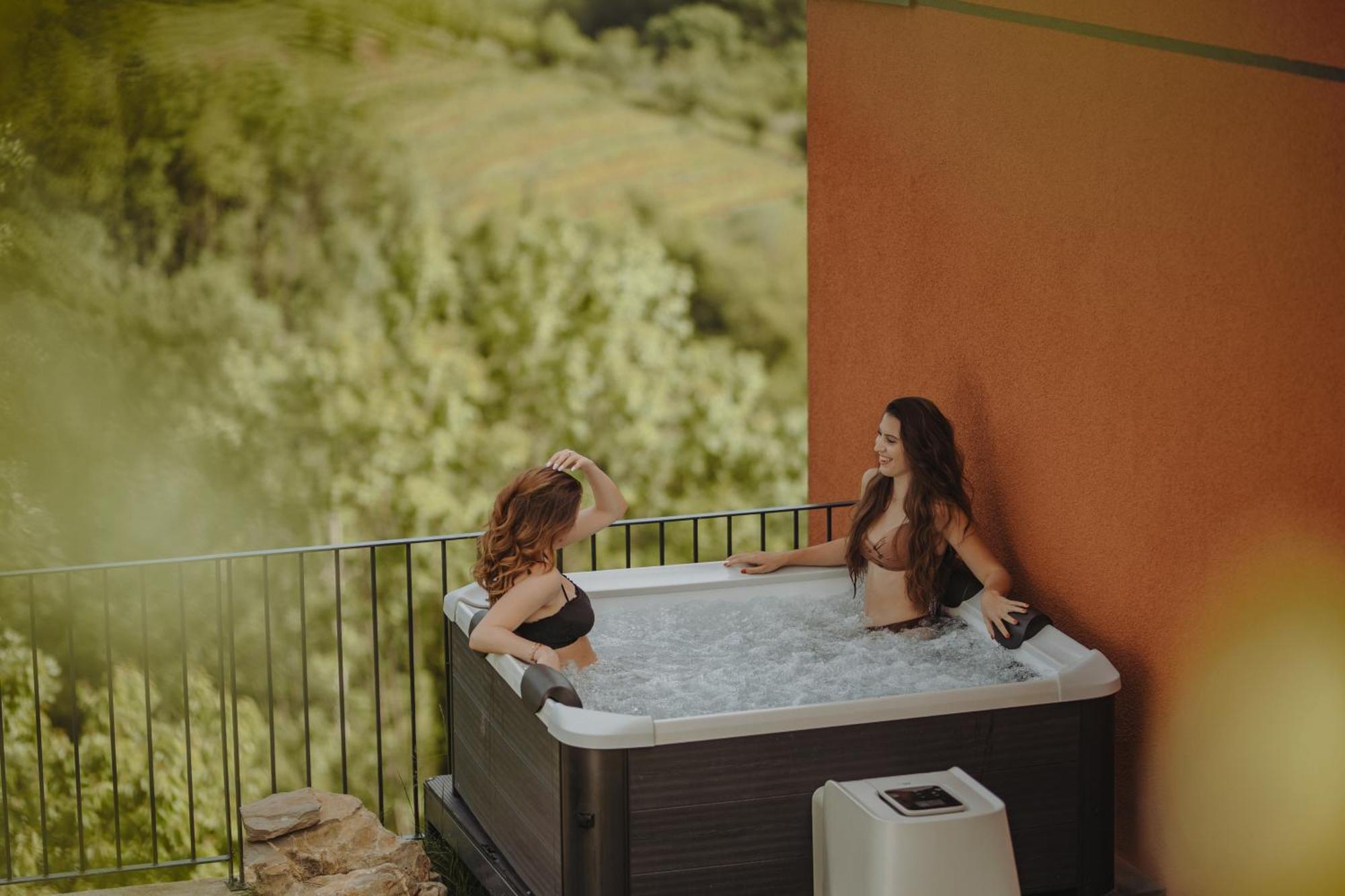 Glamping Senesalina Villa Kojsko Eksteriør bilde